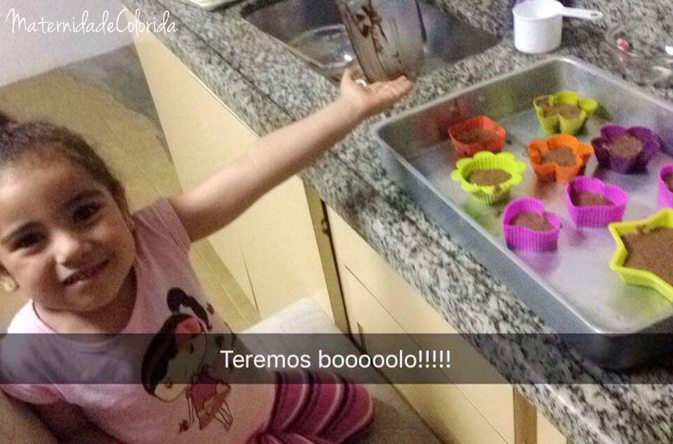 Bolo de chocolate sem ovo, leite e glúten